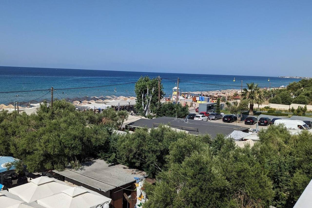 Beachfront Apartment Nea Moudania Exterior foto