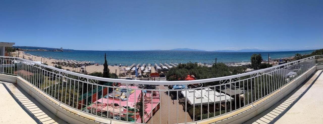 Beachfront Apartment Nea Moudania Exterior foto